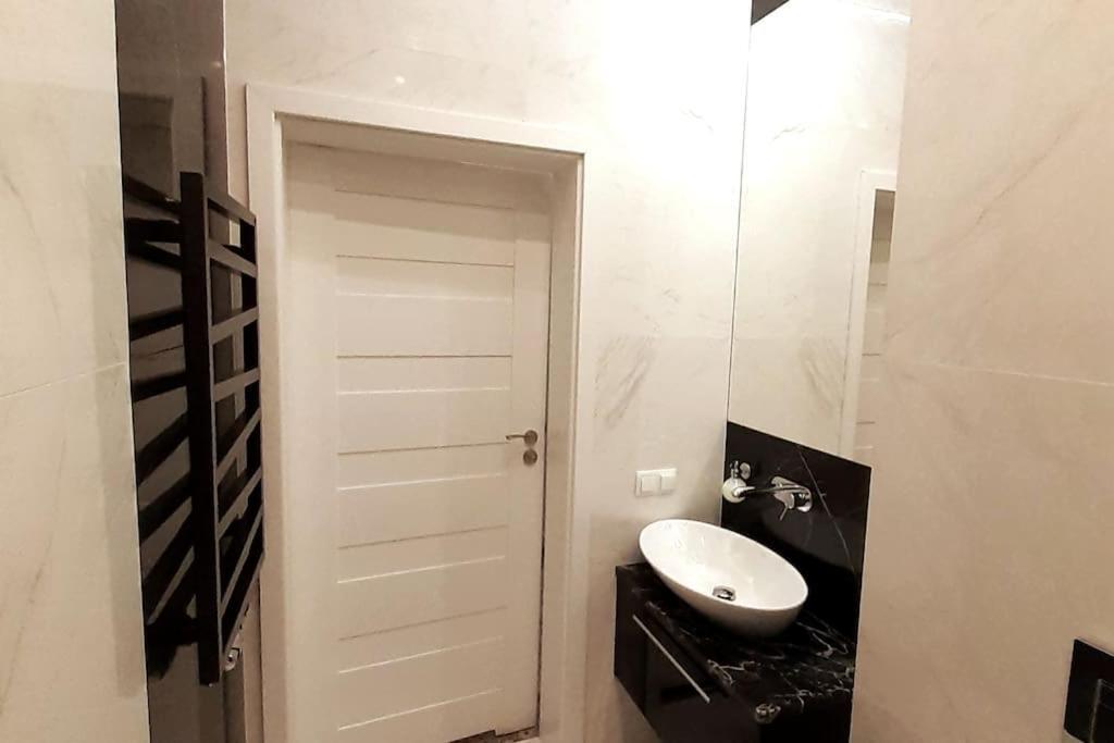 Luxury Apartment - Rakowicka 6 Краков Экстерьер фото